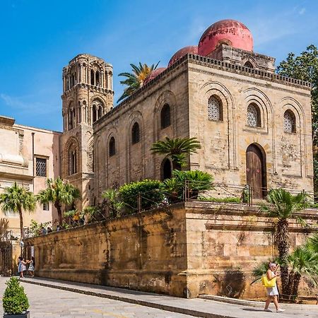 B&B Angolo83 Palermo Centro エクステリア 写真