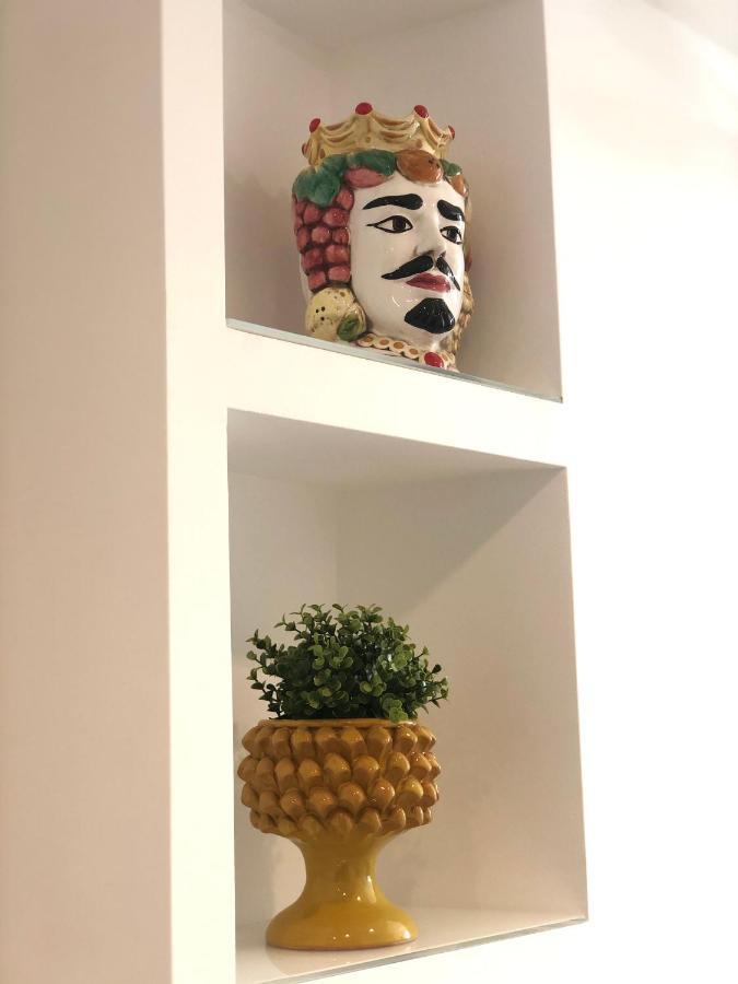 B&B Angolo83 Palermo Centro エクステリア 写真
